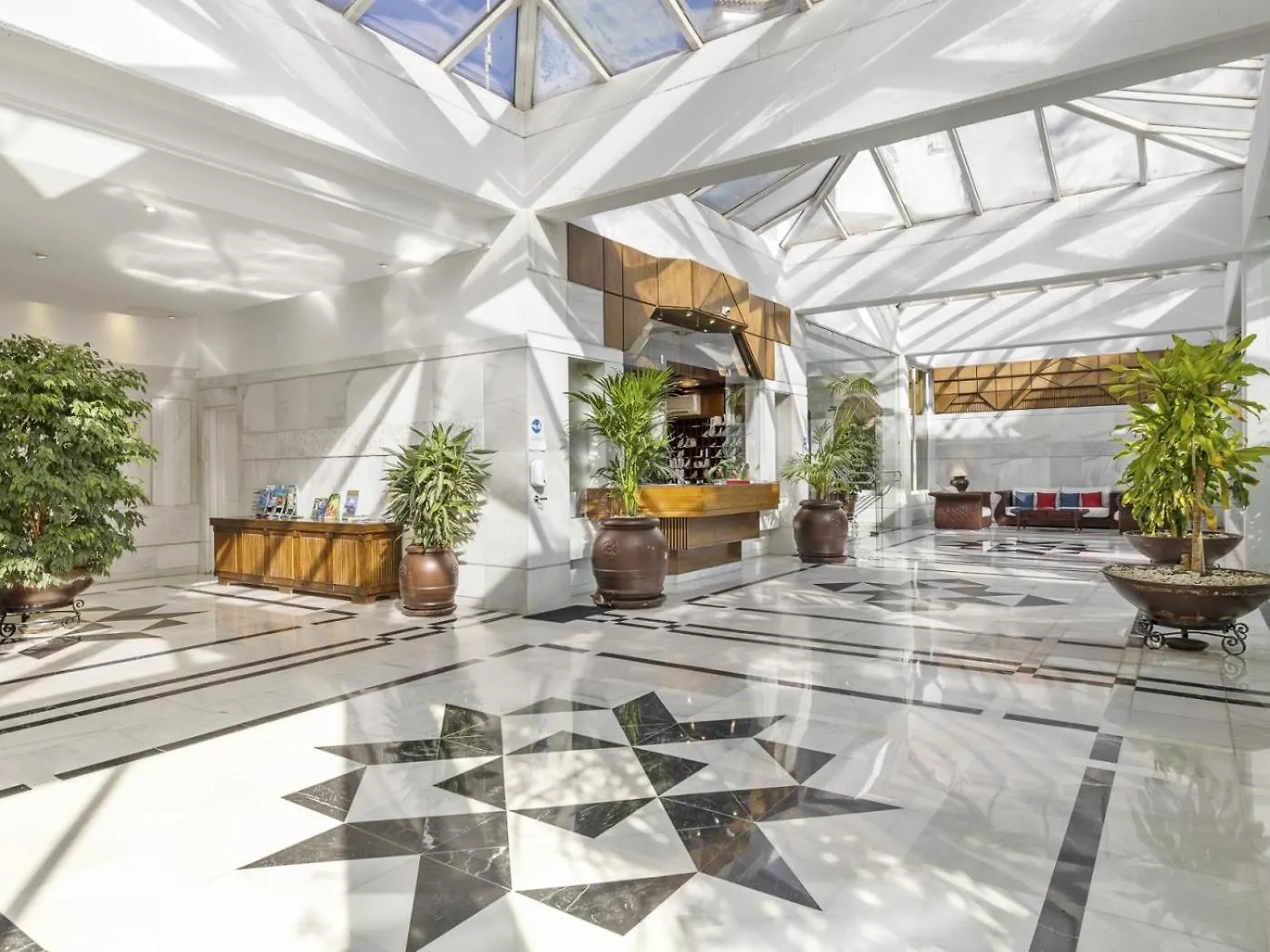 Beach Puerto Banus 3 Bedroom Apartment Marbella